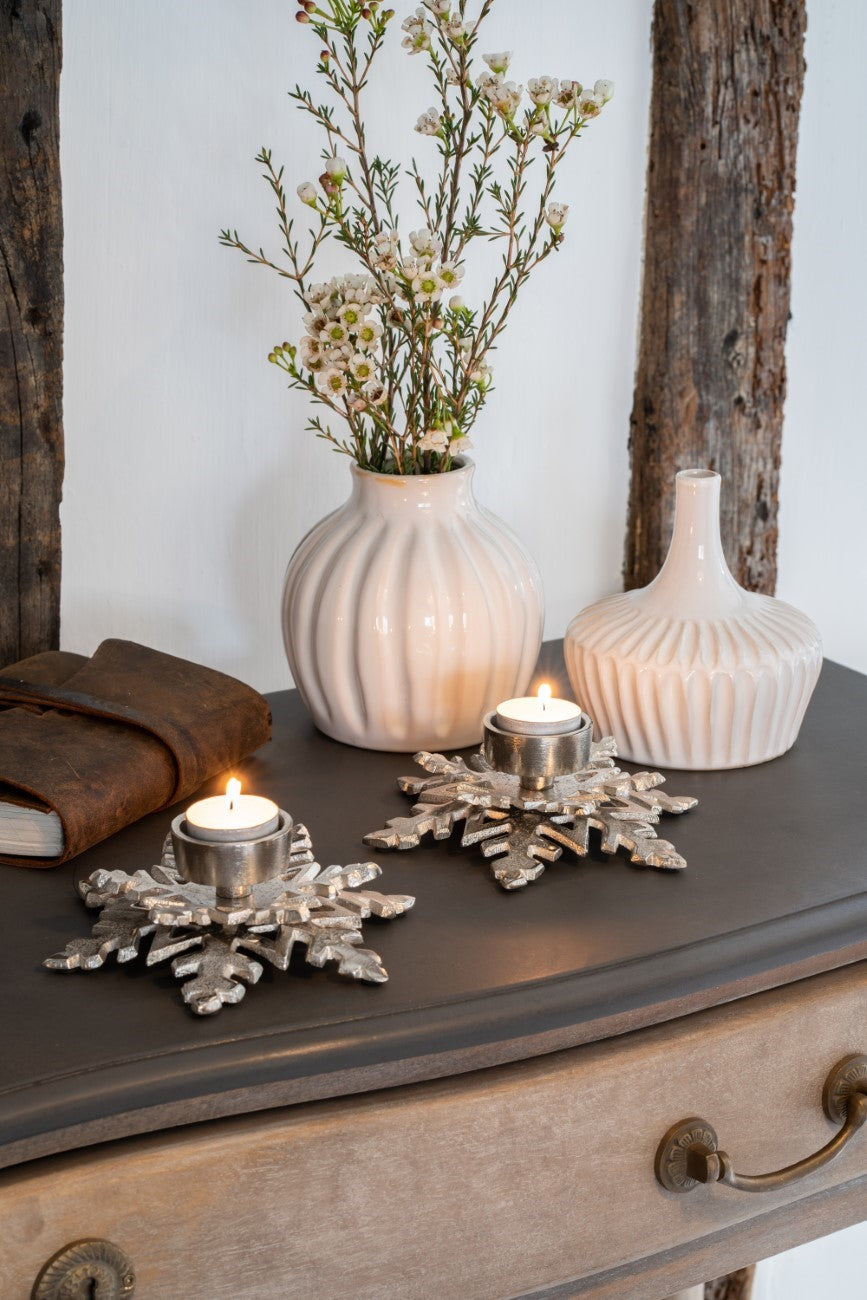 Set of 2 Festive Snowflake Tealight Holders